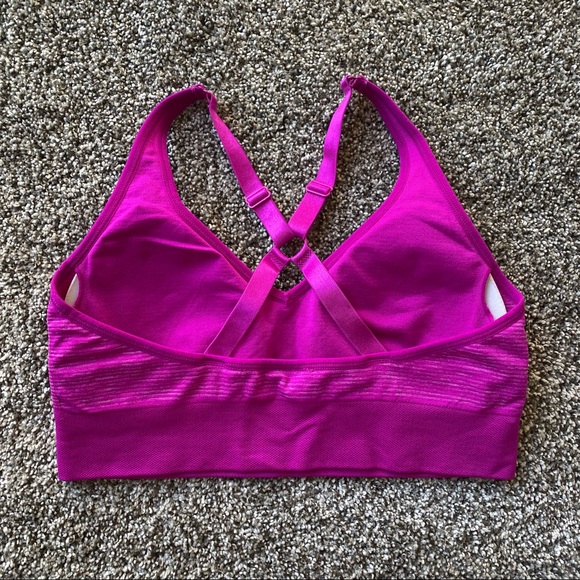 Puma racerback sports bra size M seamless padded - Picture 5 of 12